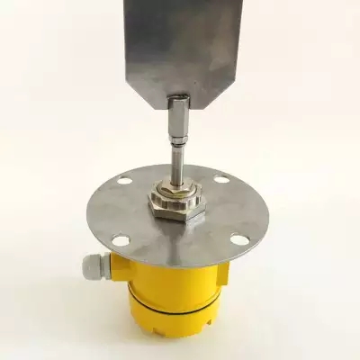 旋轉(zhuǎn)式堵煤開(kāi)關(guān)SBNZX-150A、造紙廠塊狀物檢測(cè)料位開(kāi)關(guān)RF961G-M22廠家